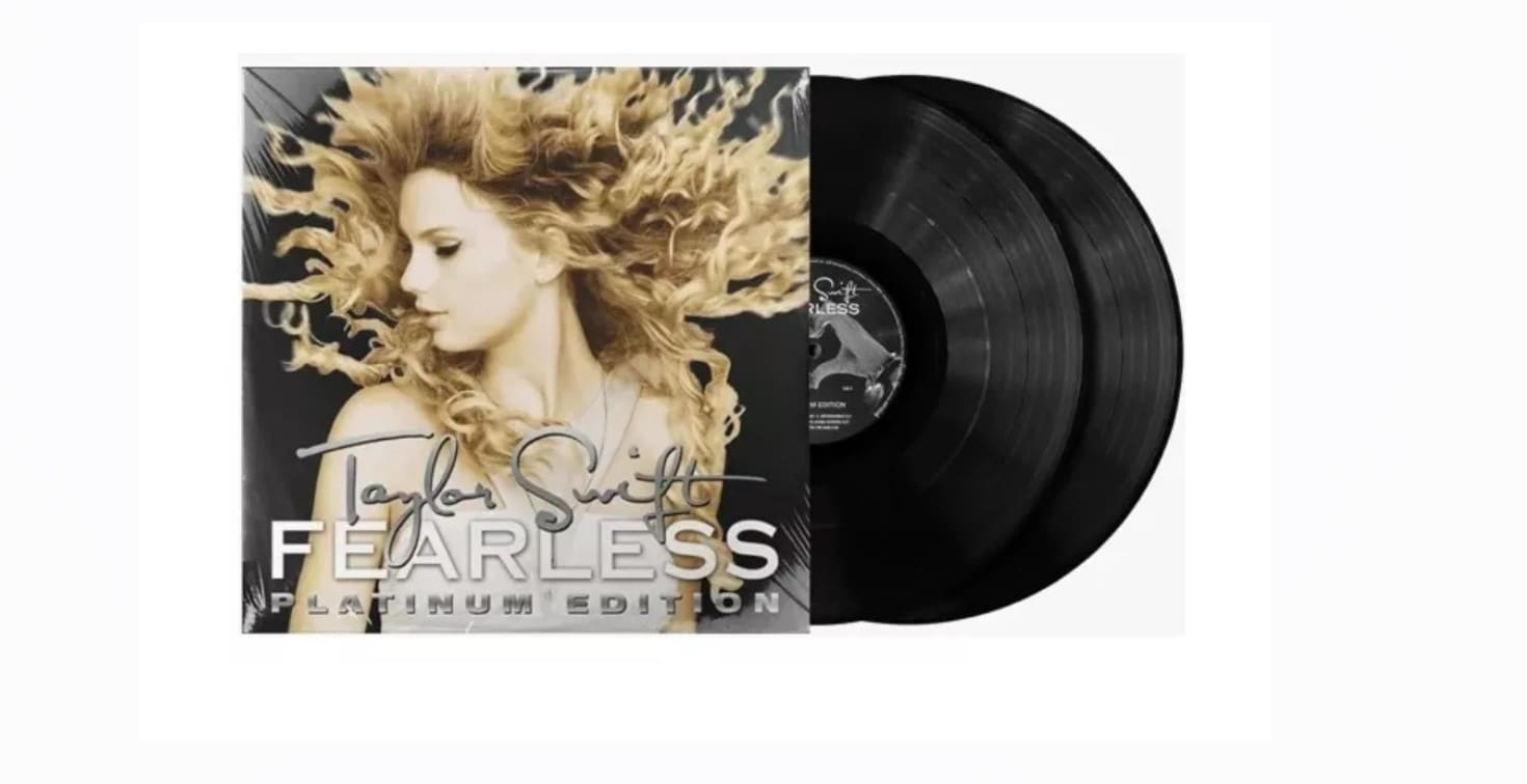 Vinilo usado de Taylor Swift Fearless Platinum Edition en excelente estado, con portada y disco visibles.