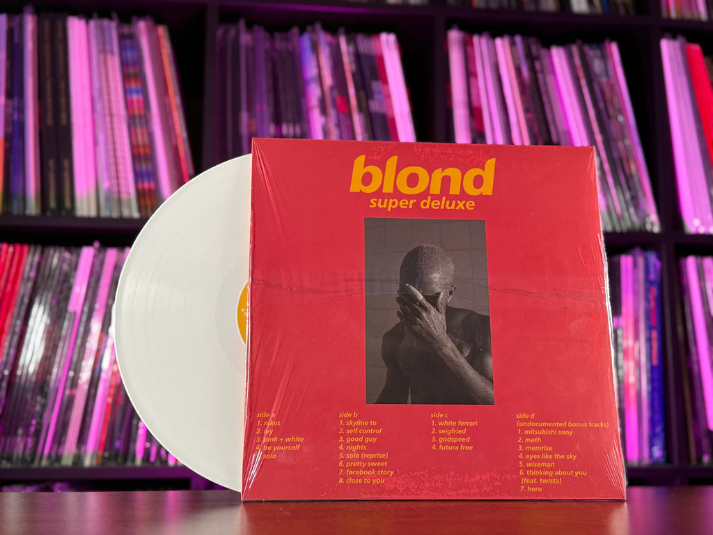 Vinilo blanco de 2LP de Oh My Cd! de la edición super deluxe de Blond de Frank Ocean, con portada alternativa y diseño único.